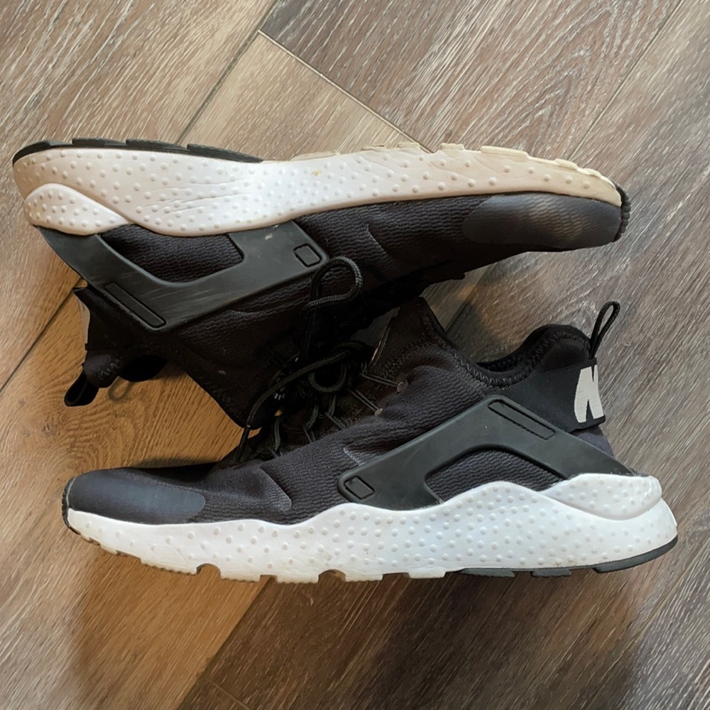 Women’s Air Huarache Ultra Running Shoes